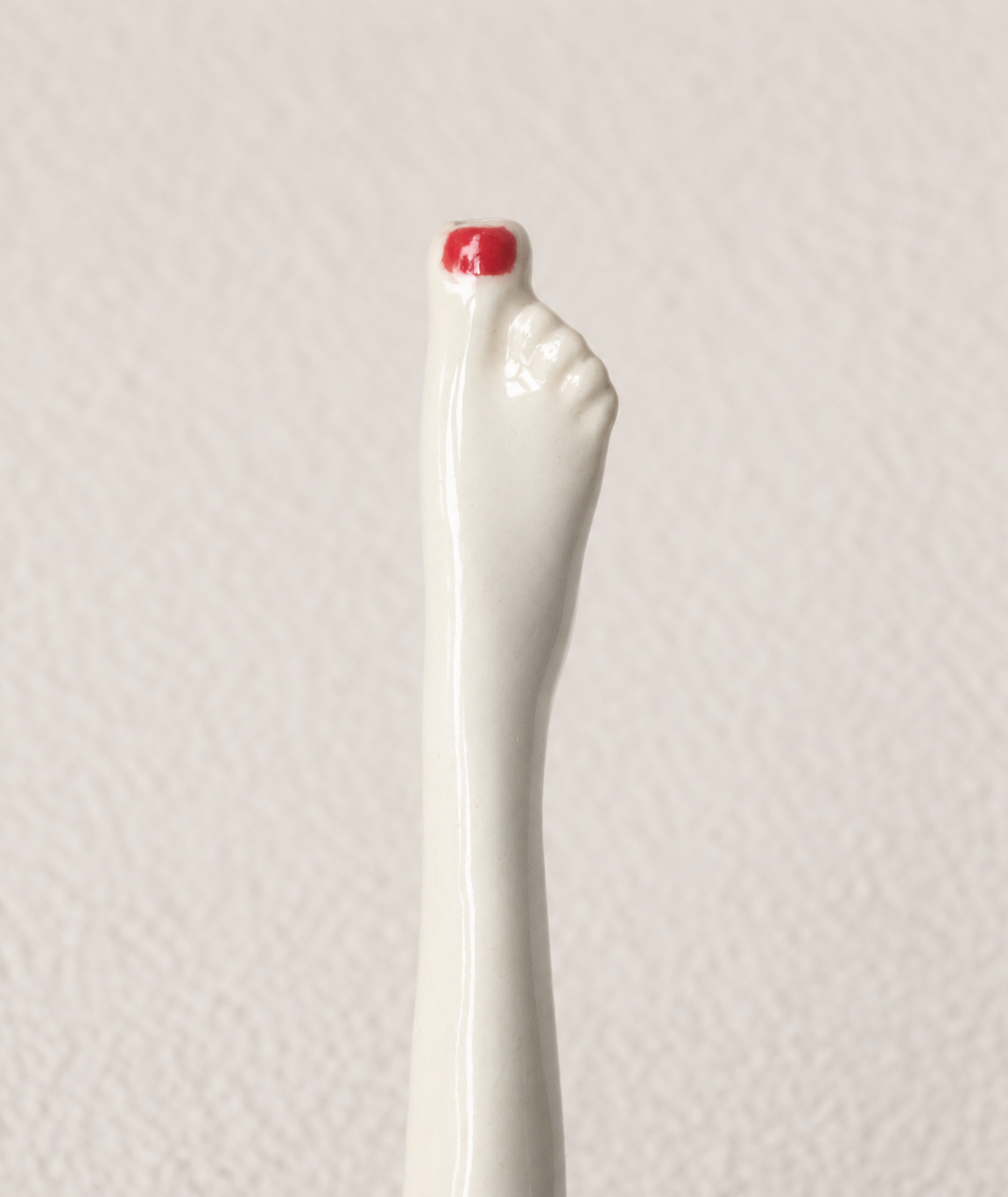 Leg-Shaped Ceramic Straw